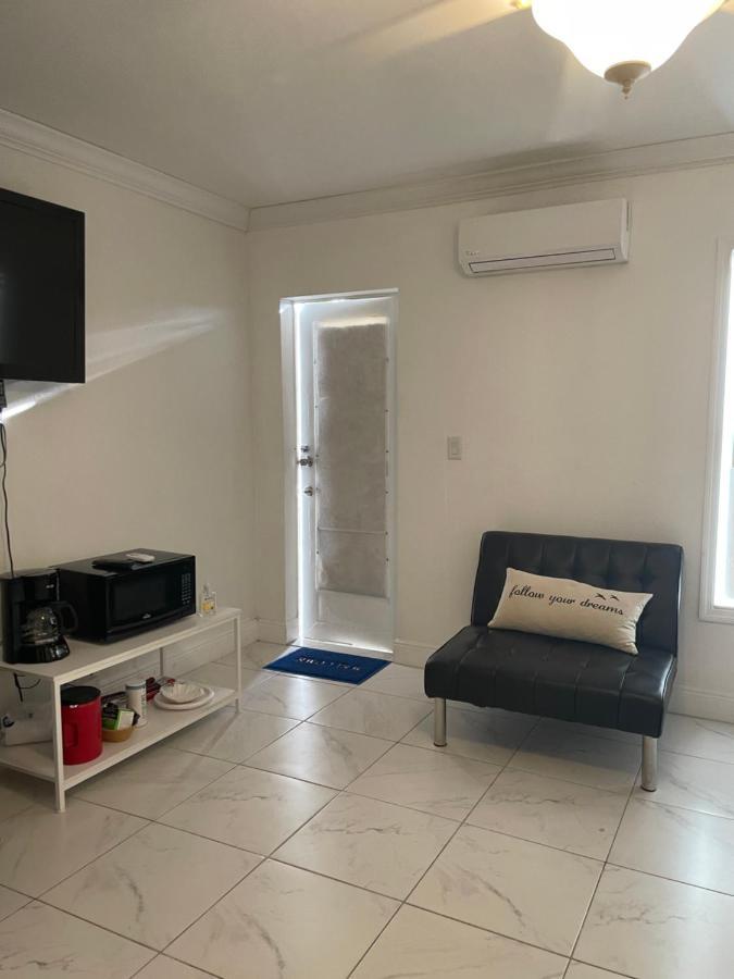 Blue Sky Apartment Fort Myers Exterior photo